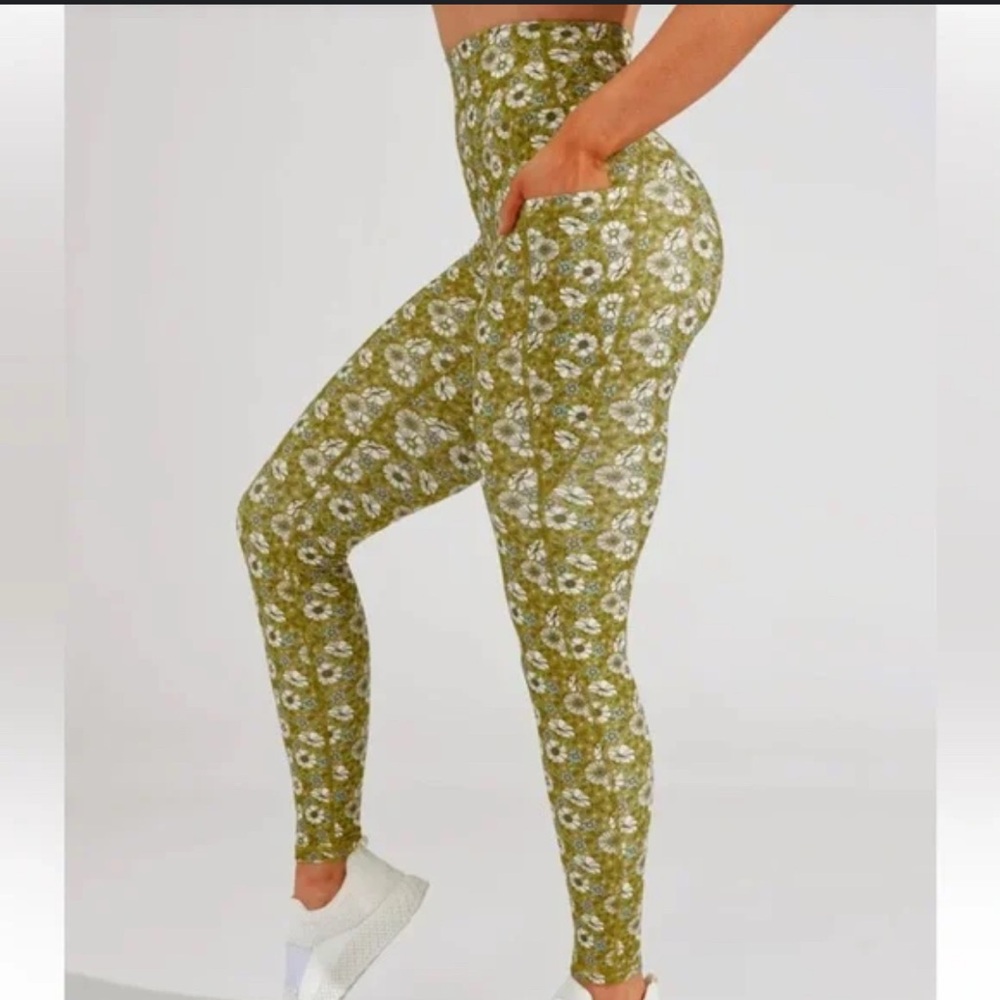 Floral Green High-Waisted Leggings